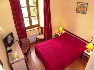 фото отеля Hostellerie Des Lauriers Curvalle