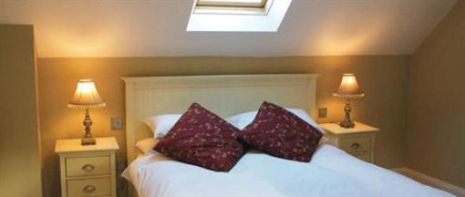 фото отеля The Exeter Arms Hotel Stamford