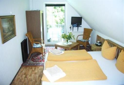 фото отеля Ostsee-Pension An Der Lindenallee