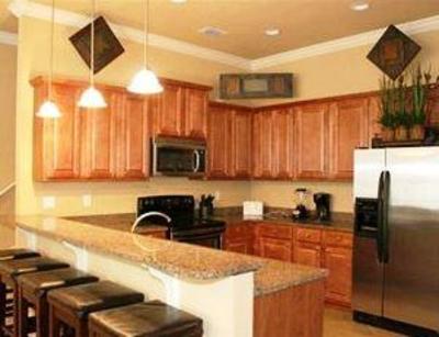 фото отеля ResortQuest Rentals at The Village of Crystal Beach