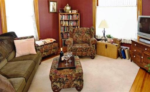 фото отеля Lindsay House Bed and Breakfast
