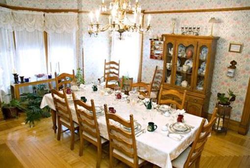 фото отеля Lindsay House Bed and Breakfast