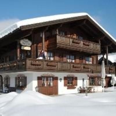 фото отеля Alpenchalet Reit im Winkl