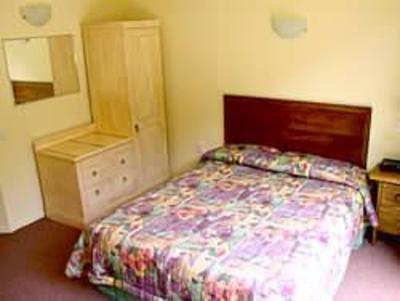 фото отеля Fernhill Motor Lodge Lower Hutt