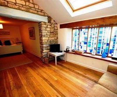 фото отеля Heavens Above Bed & Breakfast Nailsworth