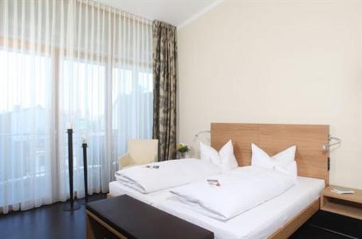 фото отеля Appartement Hotel Seerose