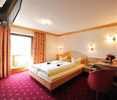 фото отеля Hotel Garni Matschol Serfaus