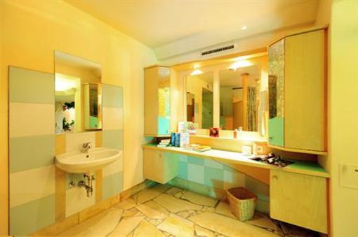 фото отеля Hotel Garni Matschol Serfaus