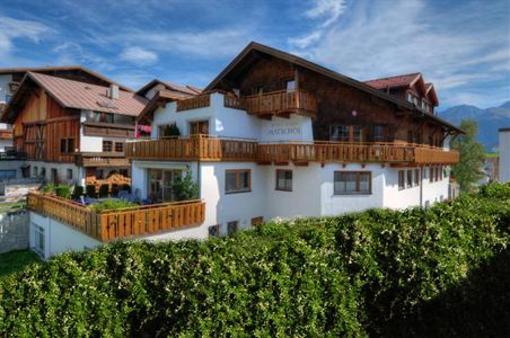 фото отеля Hotel Garni Matschol Serfaus