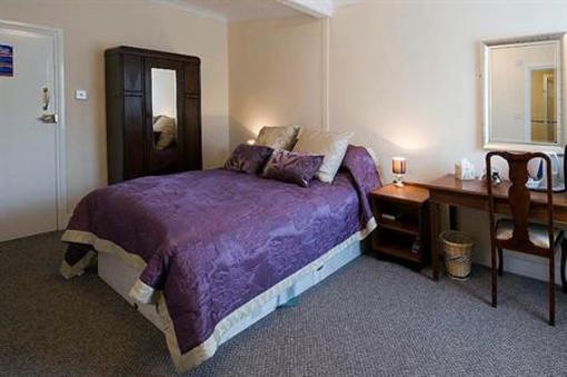 фото отеля The Red Lion Hotel Hythe