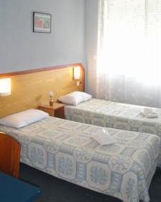 фото отеля Montmajour Hotel