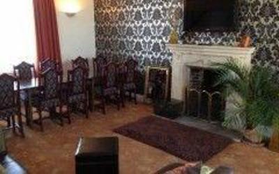 фото отеля Chequers Inn