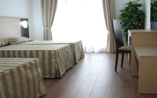 фото отеля Hotel Leon Bianco