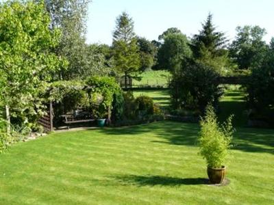 фото отеля Fairlands B&B Peterborough