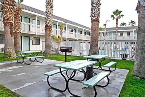 фото отеля Motel 6 Coalinga East