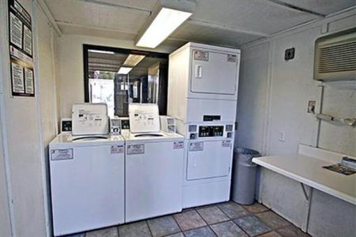 фото отеля Motel 6 Coalinga East