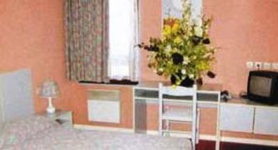 фото отеля Acotel Hotel Restaurant Nimes