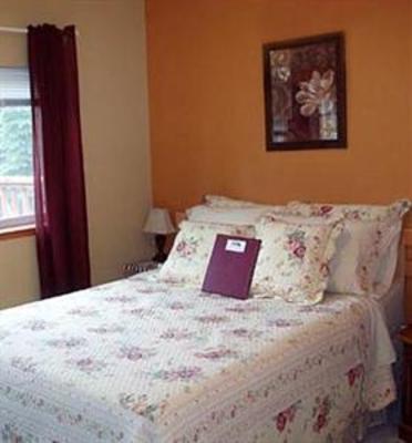 фото отеля A Mooseberry Inn B&B