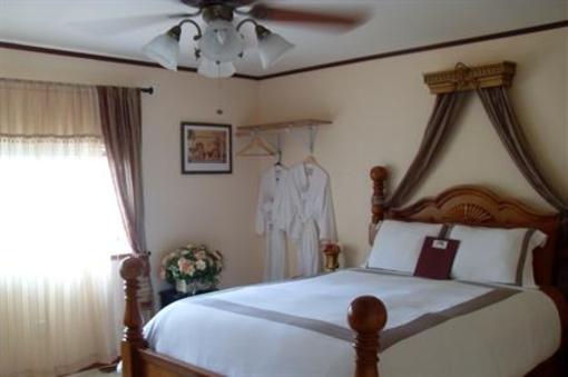 фото отеля A Mooseberry Inn B&B
