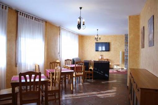 фото отеля Hostal Gudar