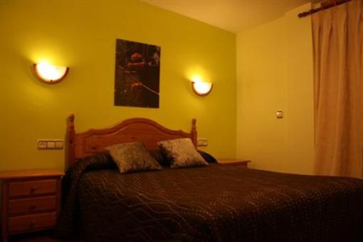 фото отеля Hostal Gudar
