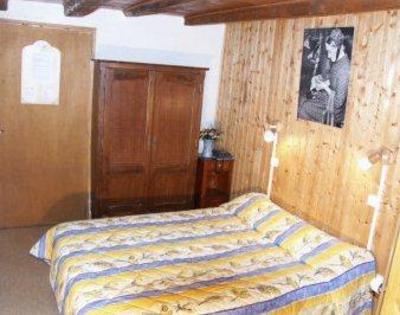 фото отеля Chalet et Hotel La Tarine