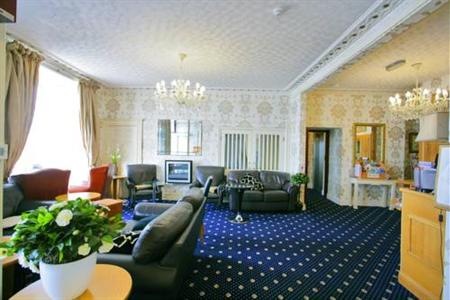 фото отеля Gwesty'r Marine Hotel