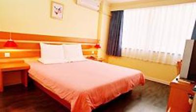 фото отеля Home Inn Urumqi Beiyuanchun