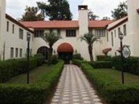 Wakulla Springs Lodge