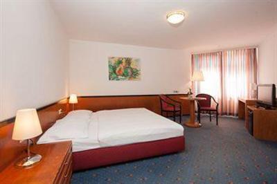 фото отеля Austria Trend Favorita Hotel