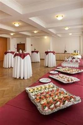 фото отеля Austria Trend Favorita Hotel