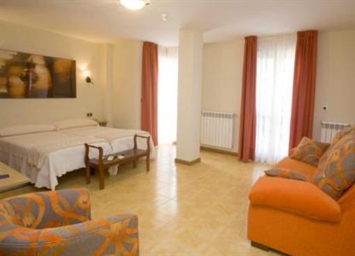 фото отеля Pension Residencia Stellae Luscofusco Santiago de Compostela