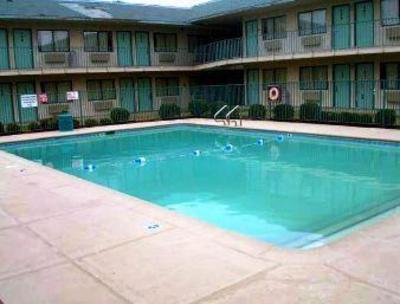 фото отеля Knights Inn Tulsa
