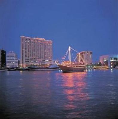 фото отеля Radisson Blu Hotel Dubai Deira Creek