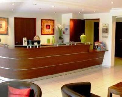 фото отеля Hotel Entre Beauce Et Perche