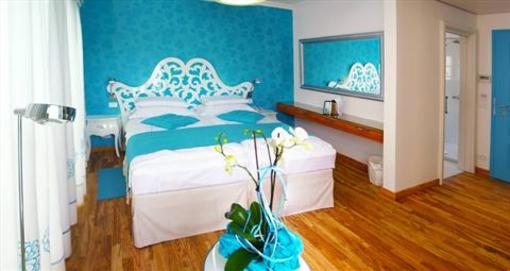 фото отеля Piccolo Grand Hotel