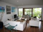 фото отеля Cove Point Private Holiday Apartment