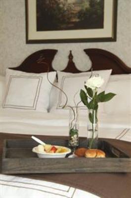 фото отеля BEST WESTERN Swan Castle Inn