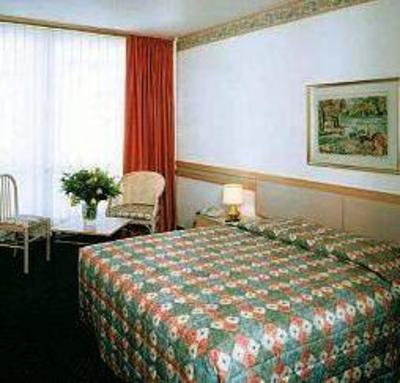 фото отеля Minotel Longchamp