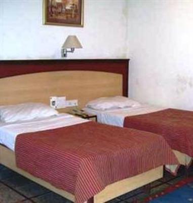фото отеля Kences Inn