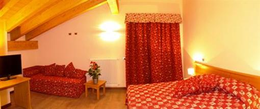 фото отеля Albergo Punta Zerbion