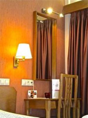 фото отеля Hotel Queen Olga