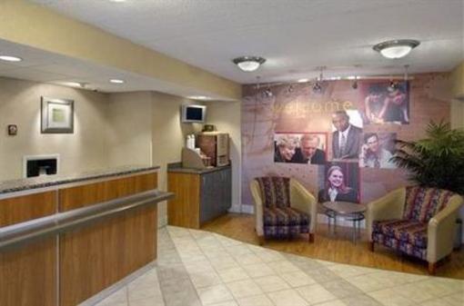 фото отеля Red Roof Inn Utica (New York)