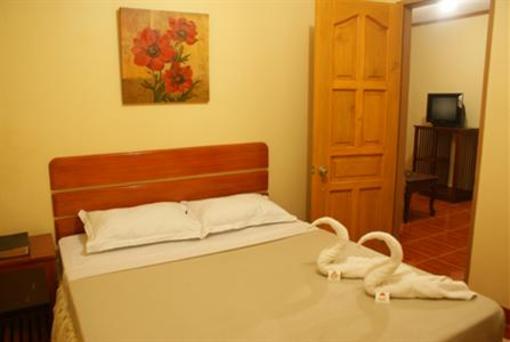 фото отеля Gloreto Guest House and Dormitel