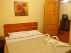 фото отеля Gloreto Guest House and Dormitel