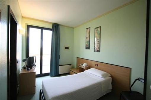 фото отеля Hotel Ai Tigli Langhirano