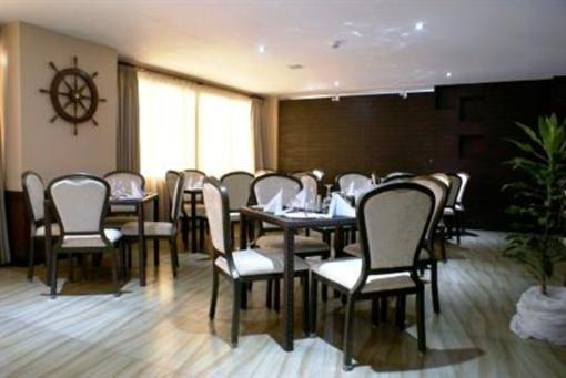 фото отеля The Clarion Hotel