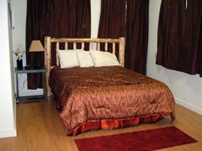 фото отеля Western Inn~Glacier Park