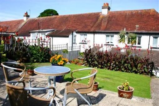 фото отеля Big Tree Holiday Flats Paignton