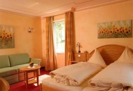 фото отеля Hotel Und Restaurant Bergfriedel